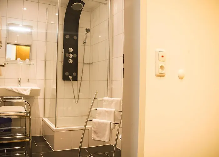 Hotel Waldlust B&B מלון שוואנדורף אין ביירן