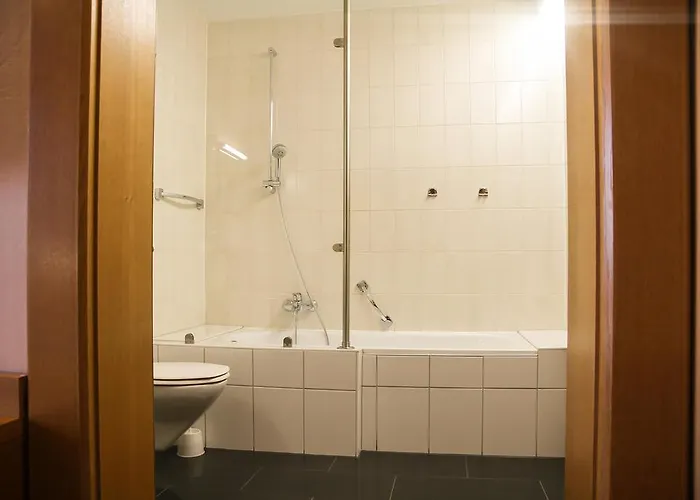 מלון Hotel Waldlust B&B