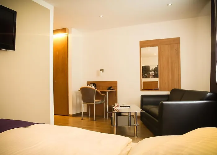 Hotel Waldlust B&B מלון שוואנדורף אין ביירן